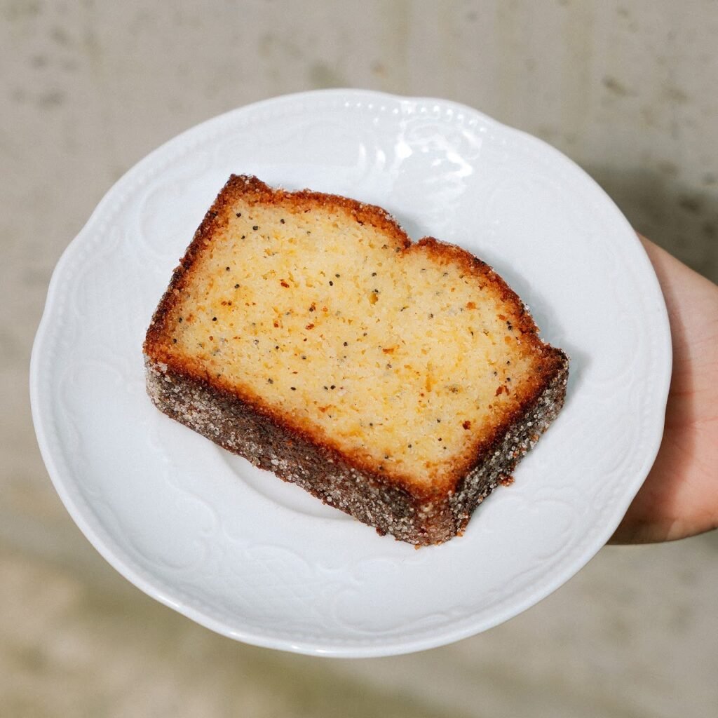 Lemon cake servit la Butter Dorobanti Bucuresti
